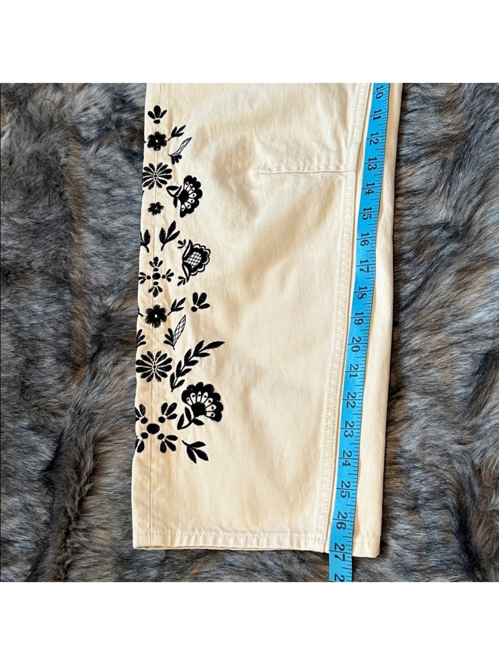 NWT Driftwood Barbara Nordic Floral Embroidered Barrel Leg Jeans Women's W28 L27 - Picture 11 of 13